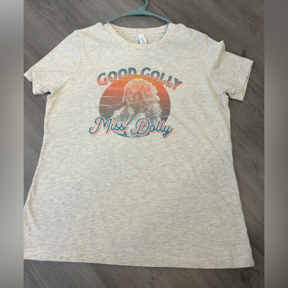 Dolly T-shirt